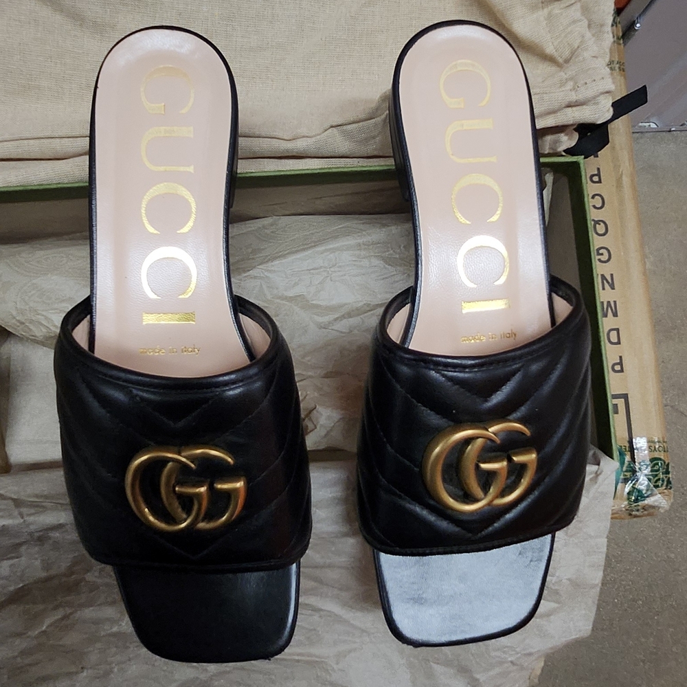 Gucci Black Leather Slide Sandals